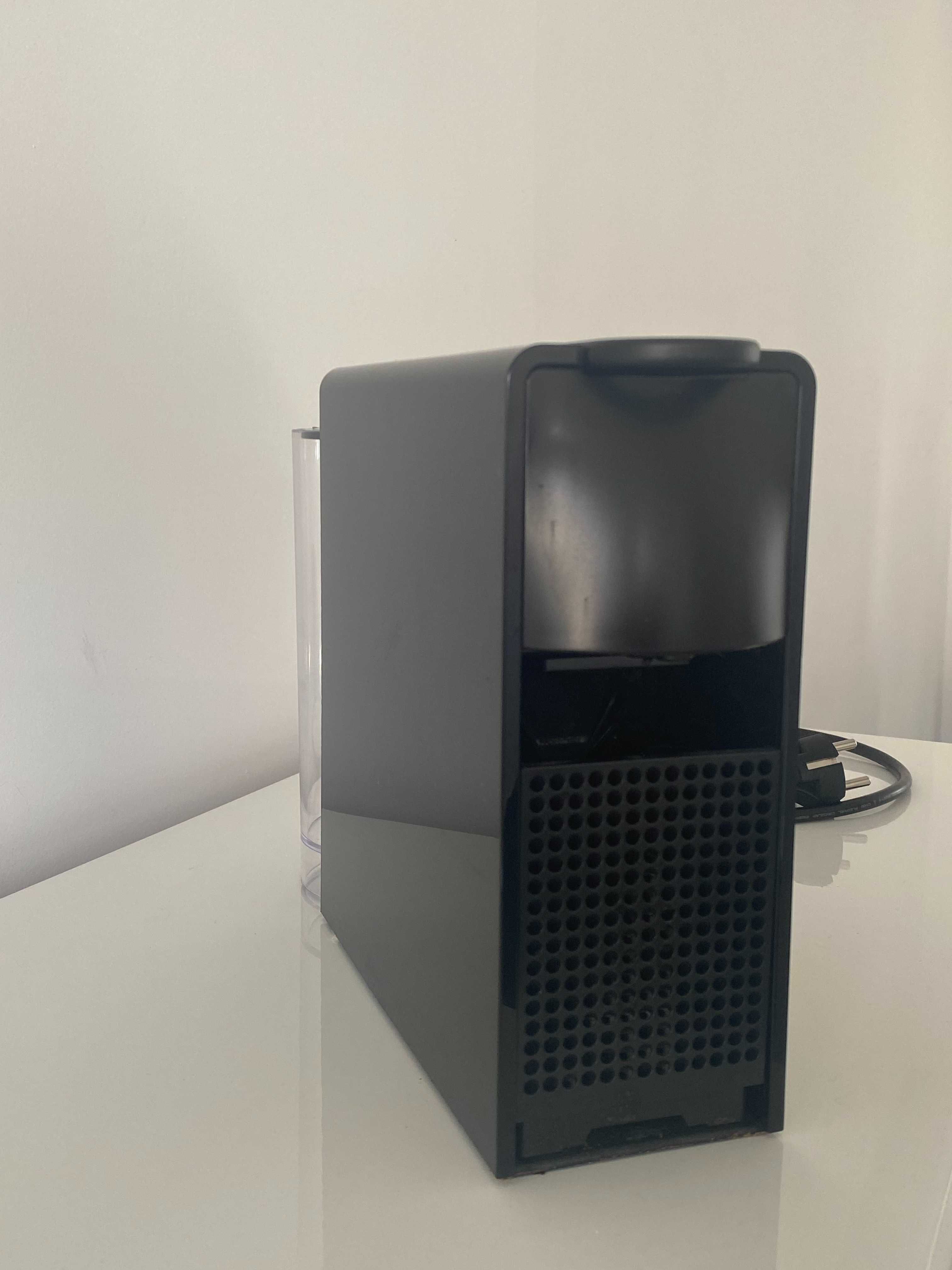 Essenza Mini Nespresso Piano Black C30