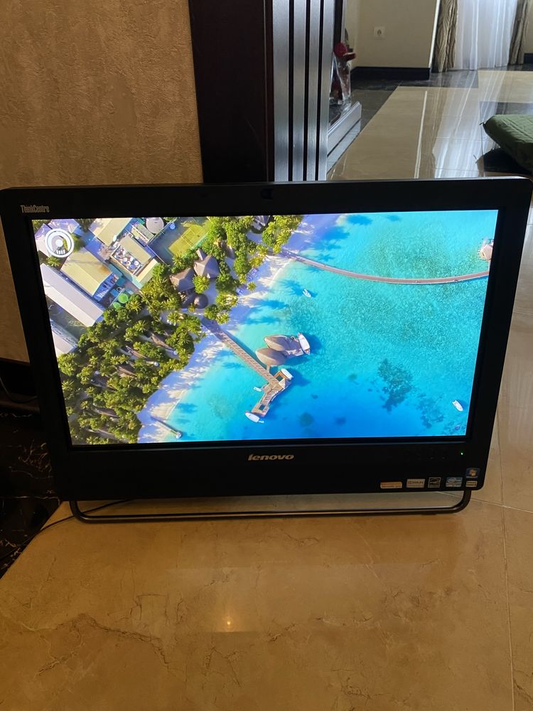 Моноблок Lenovo ThinkCentre M92z 23" (i5-3470S/DDR3 8GB/SSD 240GB)