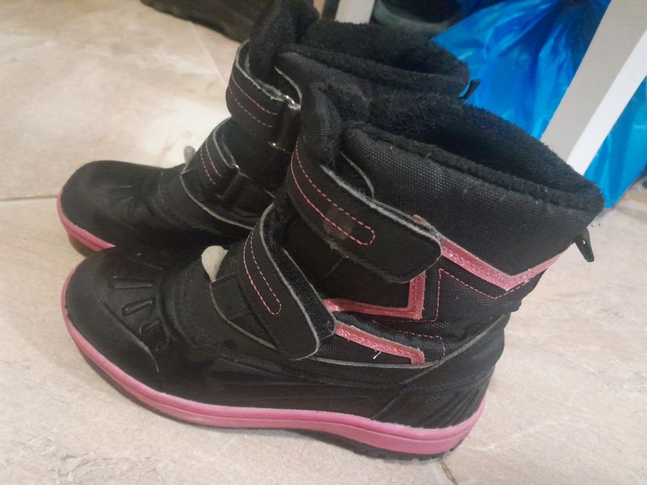 Продам зимние термо сапожки. Девочка  32р
