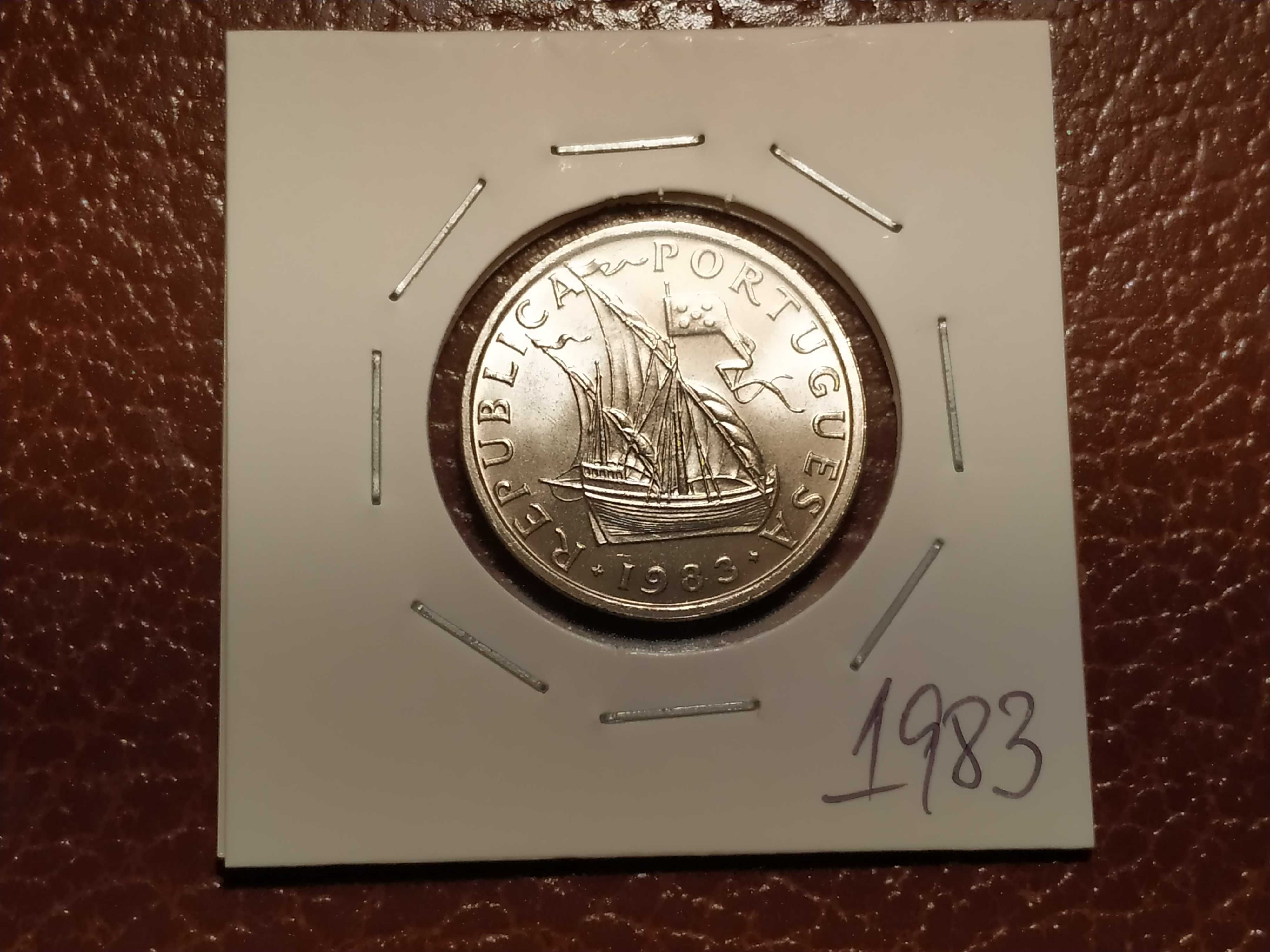 Portugal - moeda de 5 escudos de 1983 (barcos)