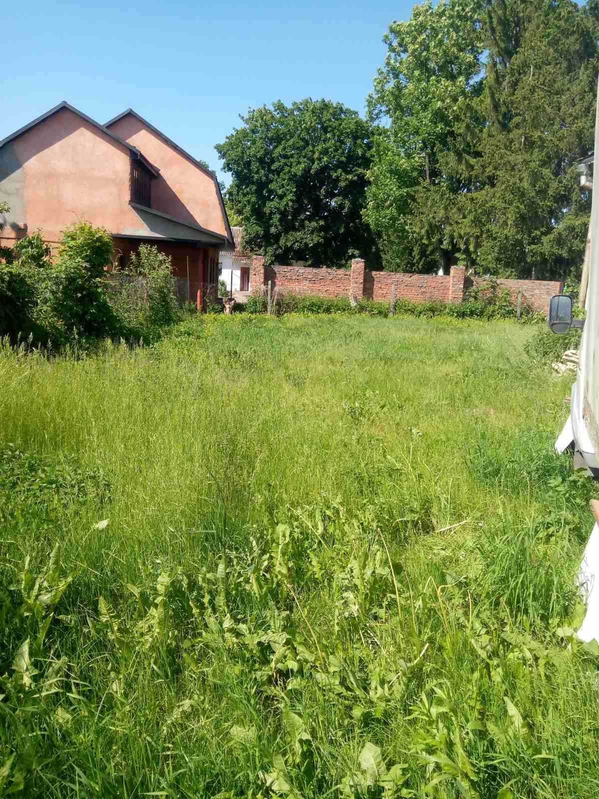 Здам в оренду  приміщення в центрі смт.Колки по вул. Грушевського.