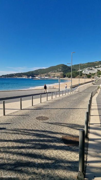 Prédio no Centro de Sesimbra – A 2 Minutos da Praia do Ouro