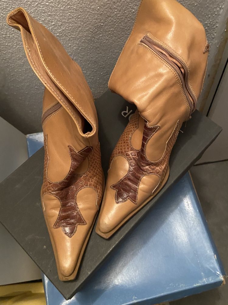 Aproviete Botas tipo texanas de pele super confortaveis