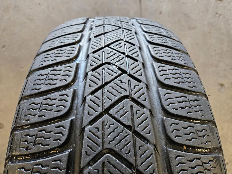 2x 225/40R19 93H XL Pirelli Winter SottoZero 3 RUN FLAT / 2x 5mm [848K