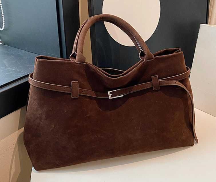 Elegancka Klasyczna Torebka Damska Zamszowa na Ramię – Duża i Pojemna