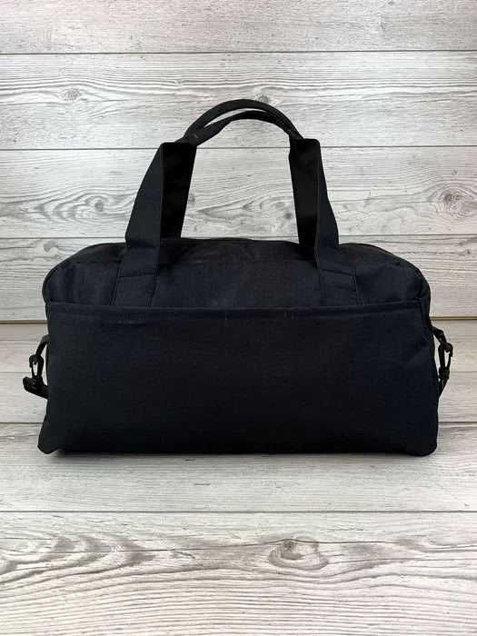 Спортивна сумка Nike велика та містка на кожен день