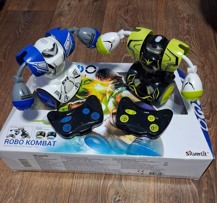 Продам іграшку роботи-боксери, торгова марка Silverlit
