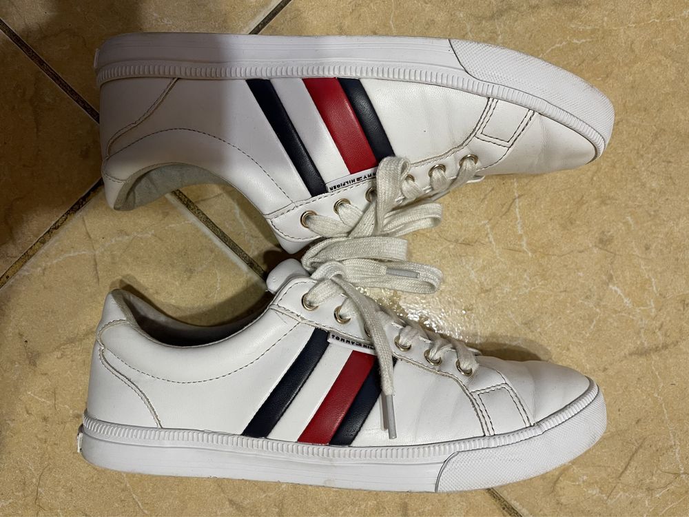 Белые кеды женские кроссовки Tommy Hilfiger, білі кросівки