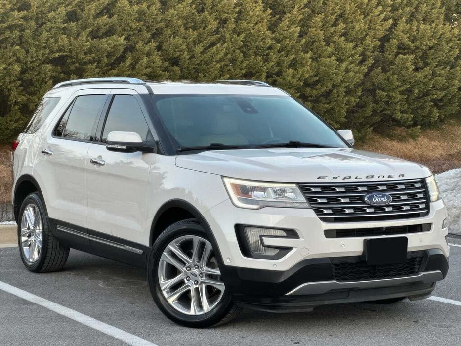 Ford Explorer Limited      2017