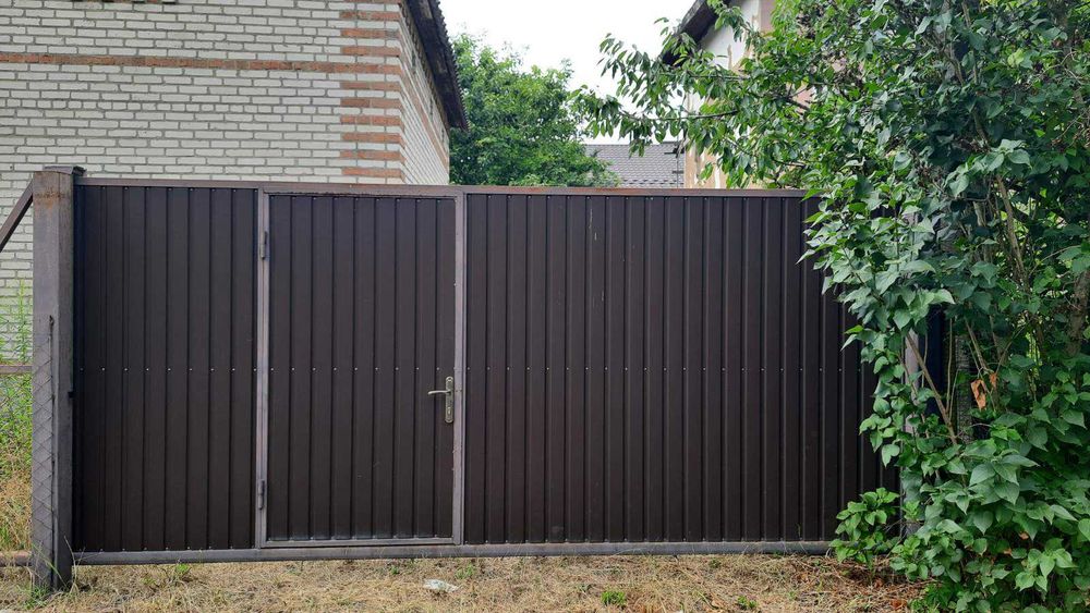 Продам ділянку 6 соток з будинком(коробка) масив "Поляна"