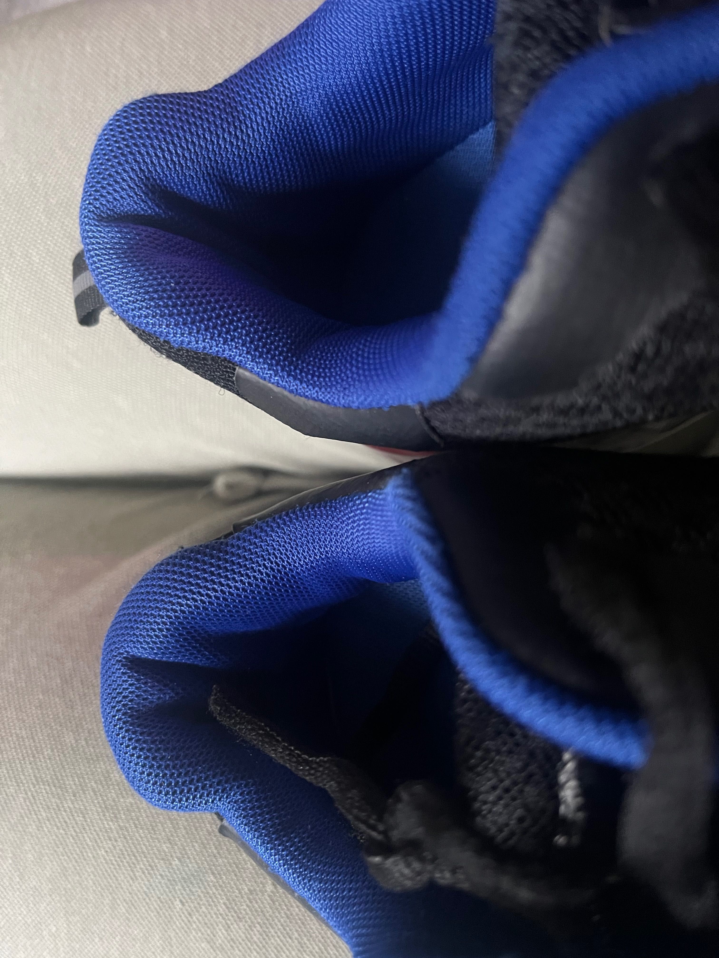 Buty sportowe w dobrym stanie