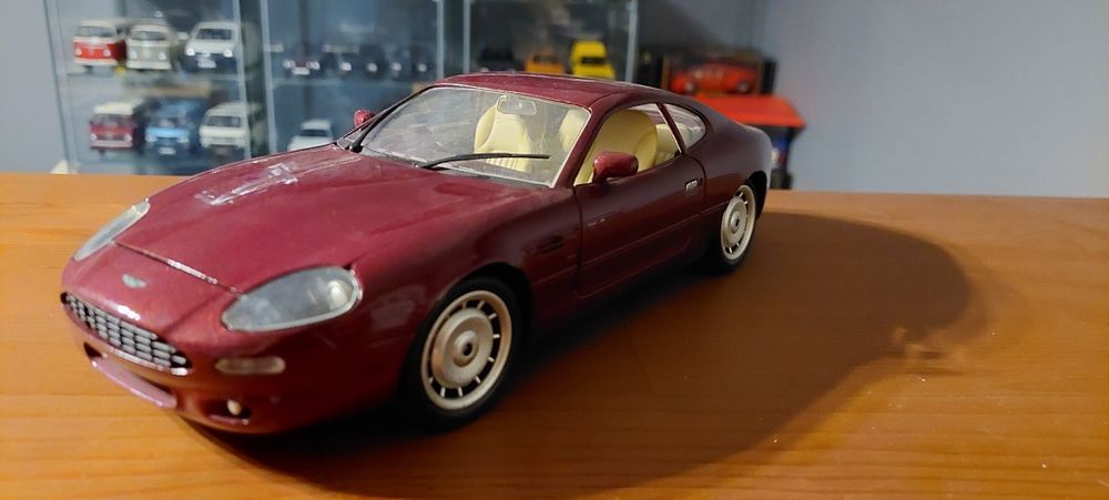 Model 1:18 Aston Martin DB7 Guiloy