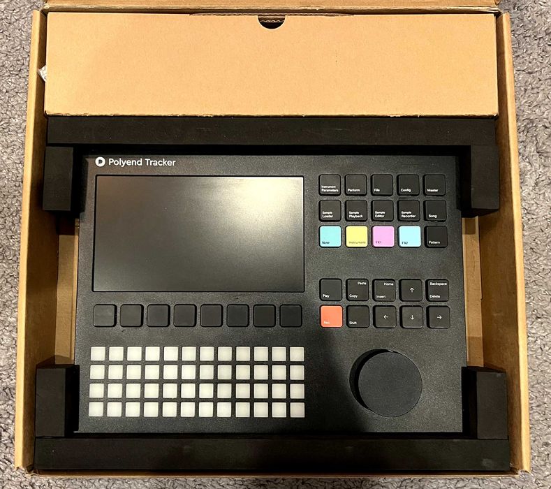 Polyend Tracker OG, sampler, sequencer