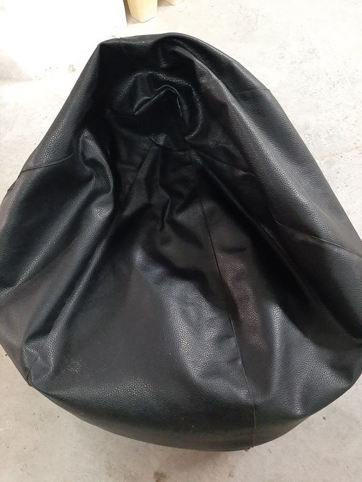 Puff Preto de Napa
