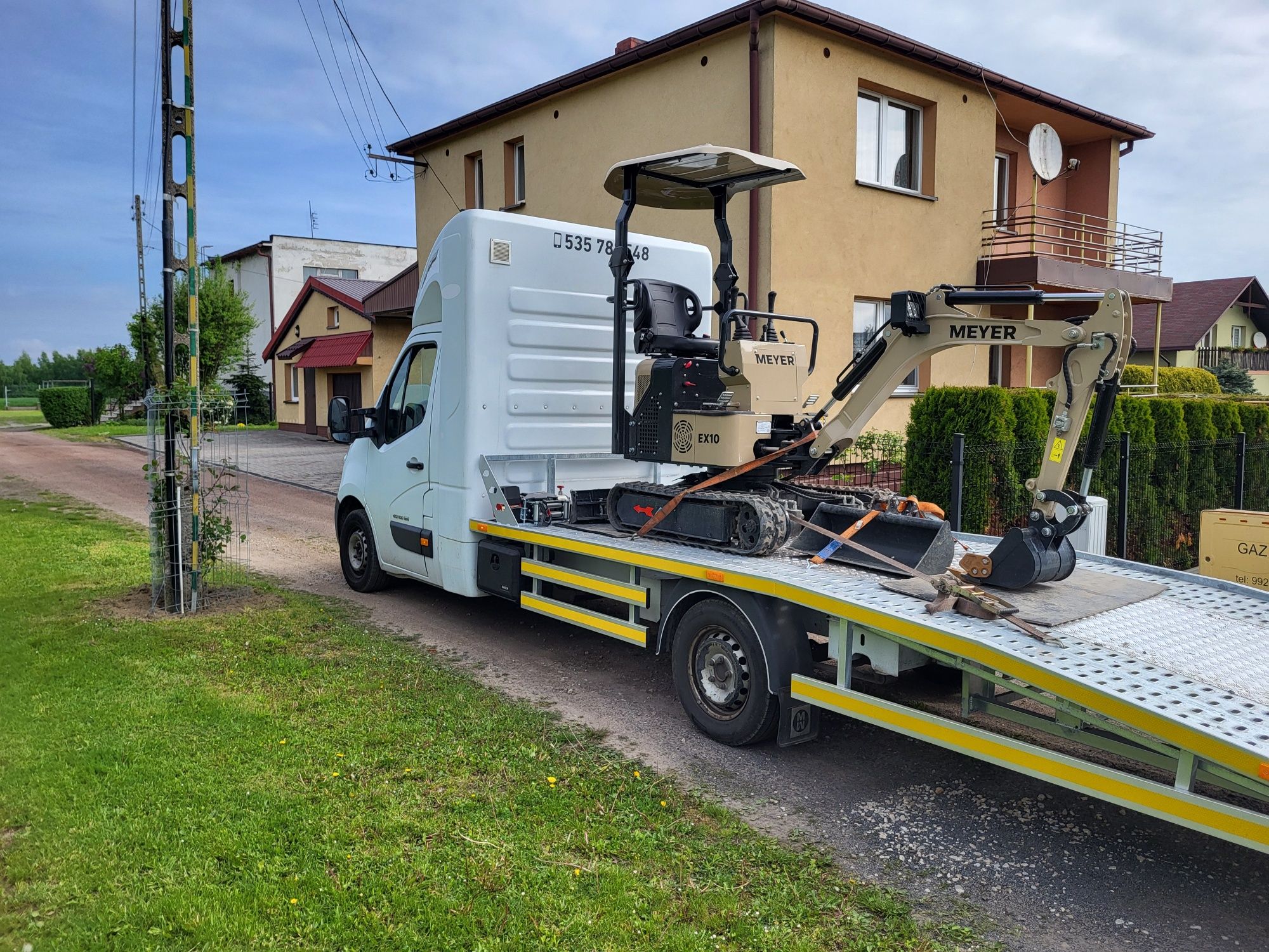 Wypożyczalnia wynajem autolaweta lawety busy minikoparka