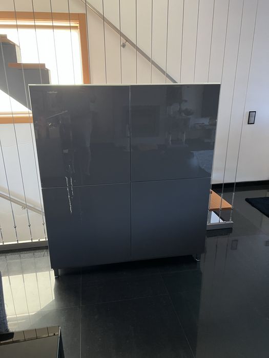 Movel sala Ikea Besta 4 portas lacadas