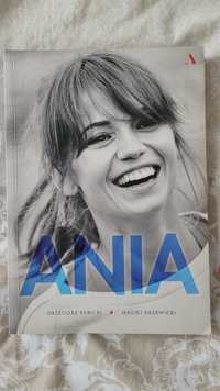 Książka "Ania" biografia
