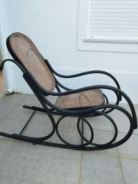 Cadeira Baloiço antiga