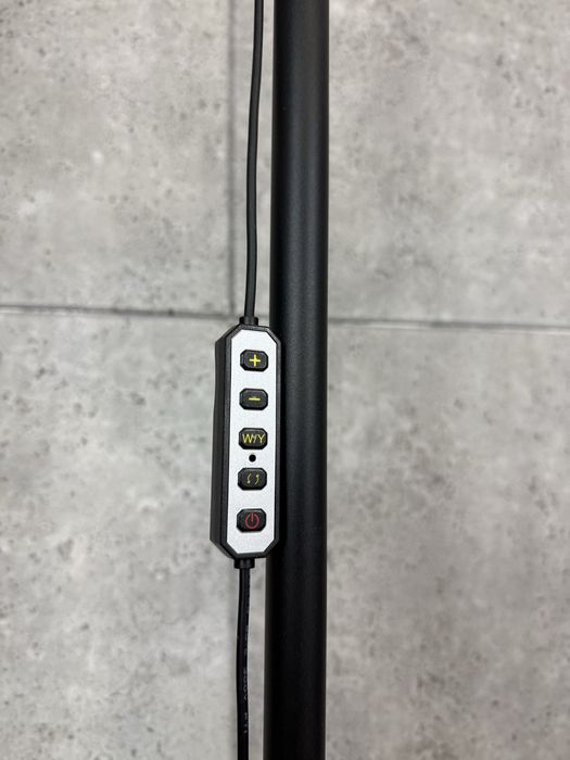 Lampa kosmetyczna led bezcieniowa półksiężyc
