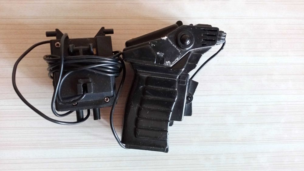 ЛОТ: різні перехідники, кабелі, конектори.