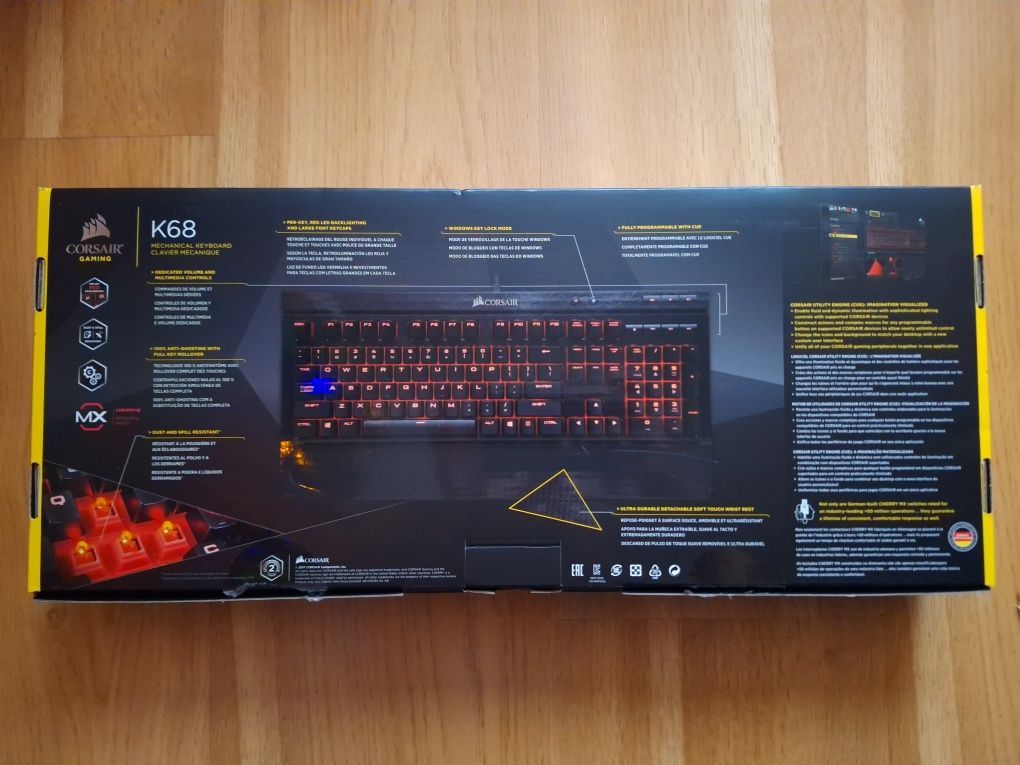 Klawiatura mechaniczna Corsair K68 Cherry MX Red