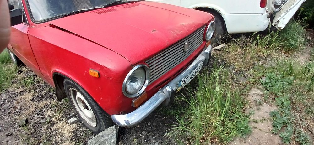 Продам Жигули 21011