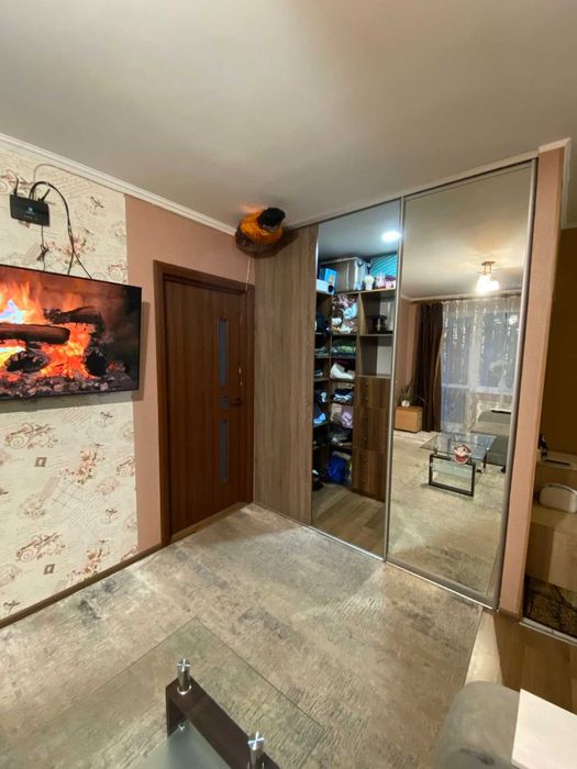 Продам 3 трикімнатну квартиру на вулиці Льотна 11а.
