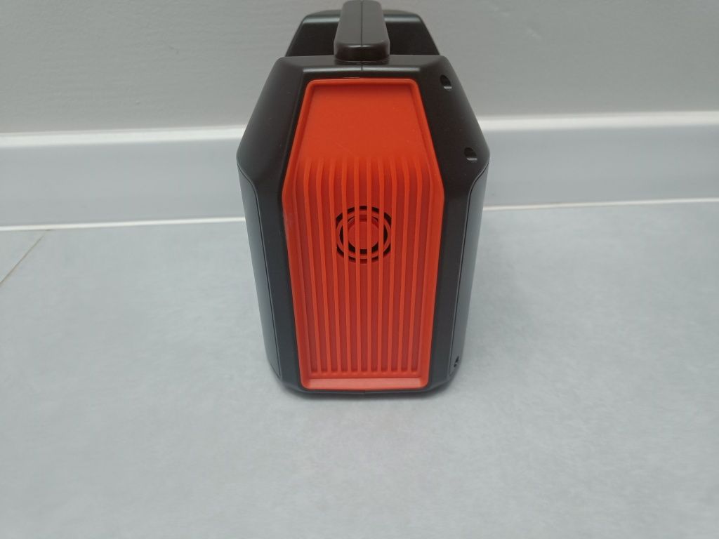 Sineku Przenośna Stacja Zasilania 99Wh 150W Generator Solarny USB AC 2