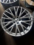 5/112 R19 Audi Q8 , Q7 , E-Tron S / BMW X5 , X7 / VW Touareg