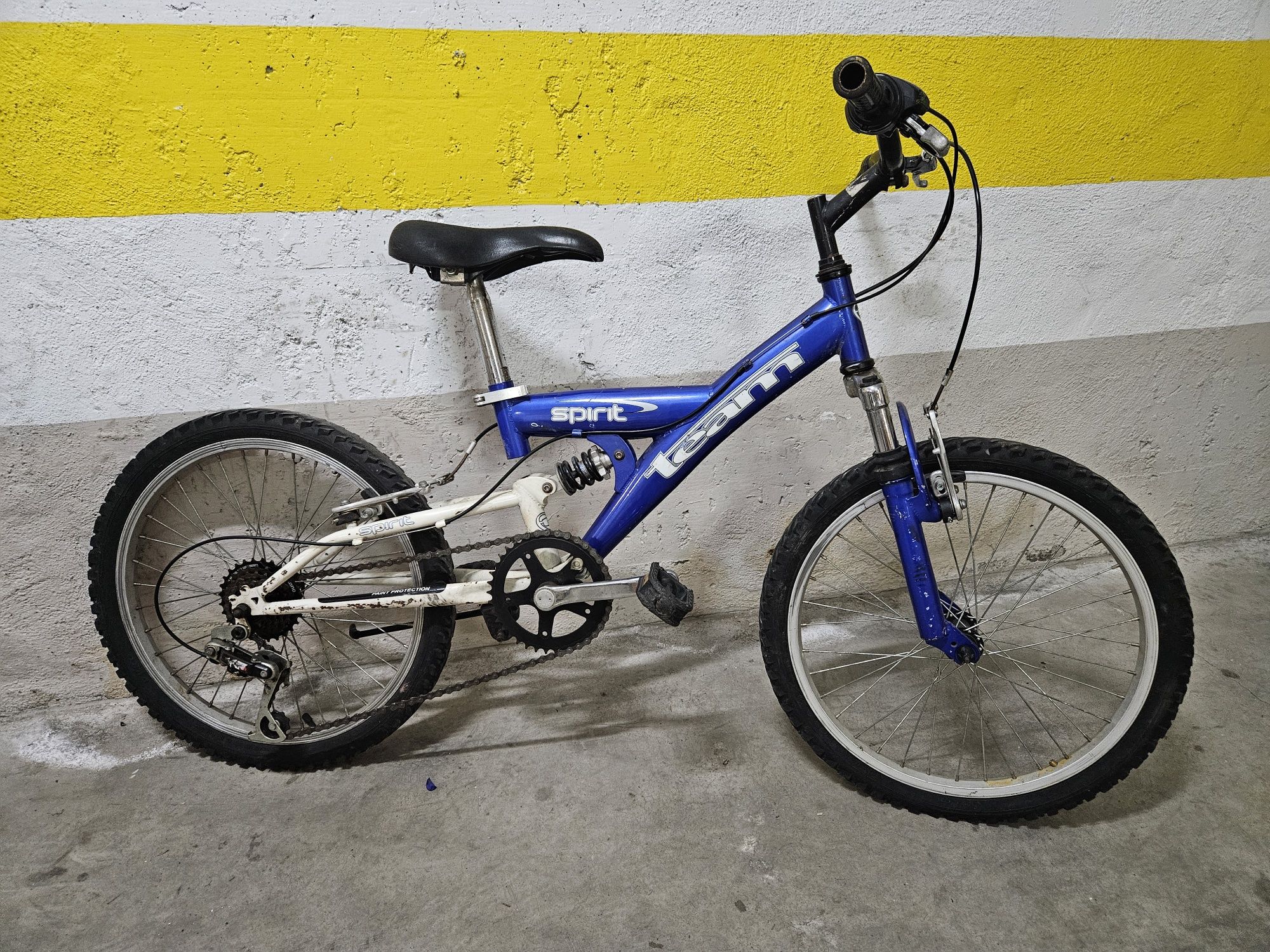 Bicicleta criança roda 20 com suspensão