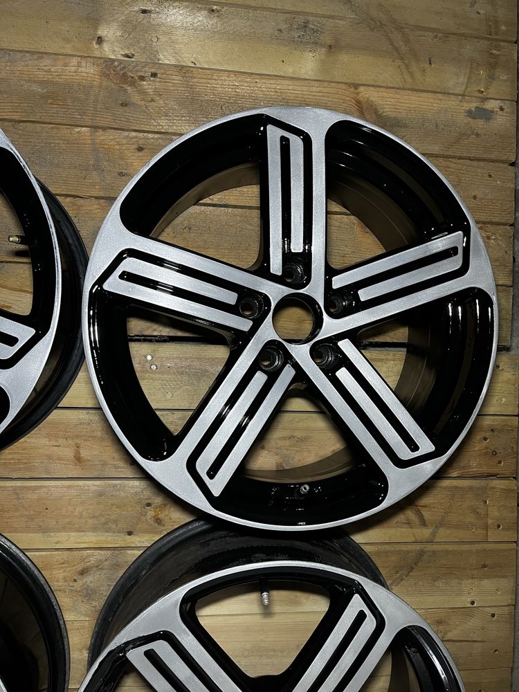Felgi Aluminiowe komplet 5x112 17” 7,5” Golf R