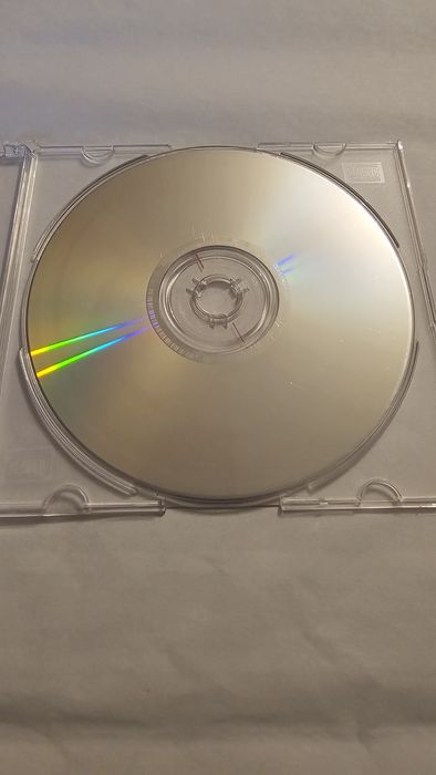 Sama płyta z gazety Cd-action nr. 80 . 12/2002.Dema gier  na Pc I inne
