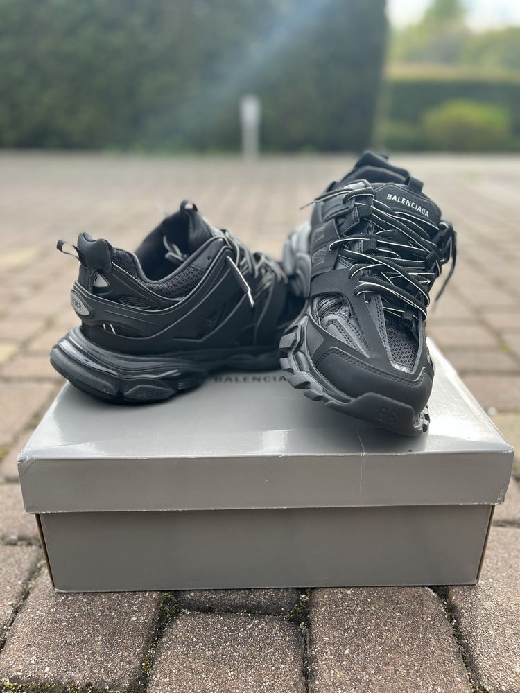 Balenciaga Track Black r 44