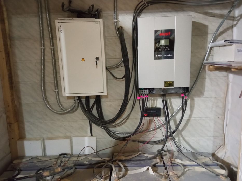 Гібридний інверто MUST PH18-5048 PLUS однофазний
Максимальна