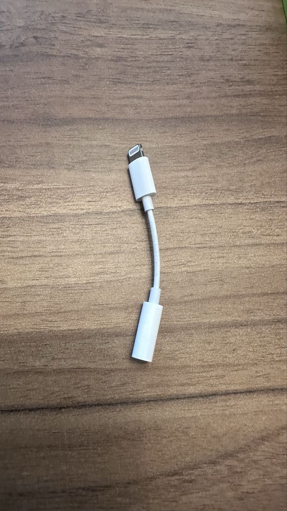 Apple Adaptador Lightning para tomada para auriculares de 3,5 mm