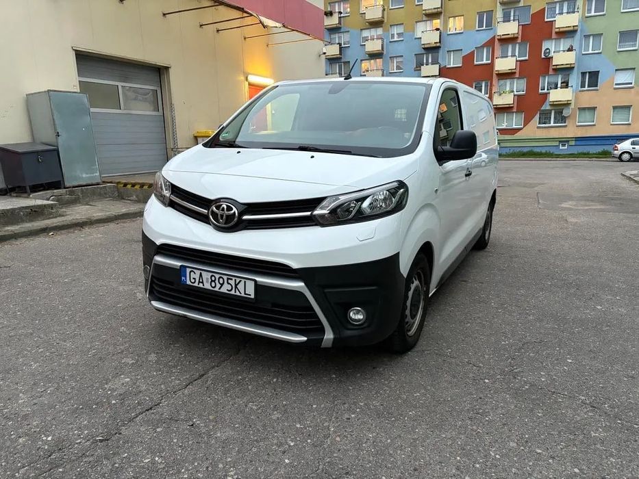 Toyota ProAce  Toyota ProAce – 3 Miejsca, Android Auto, Niski Przebieg