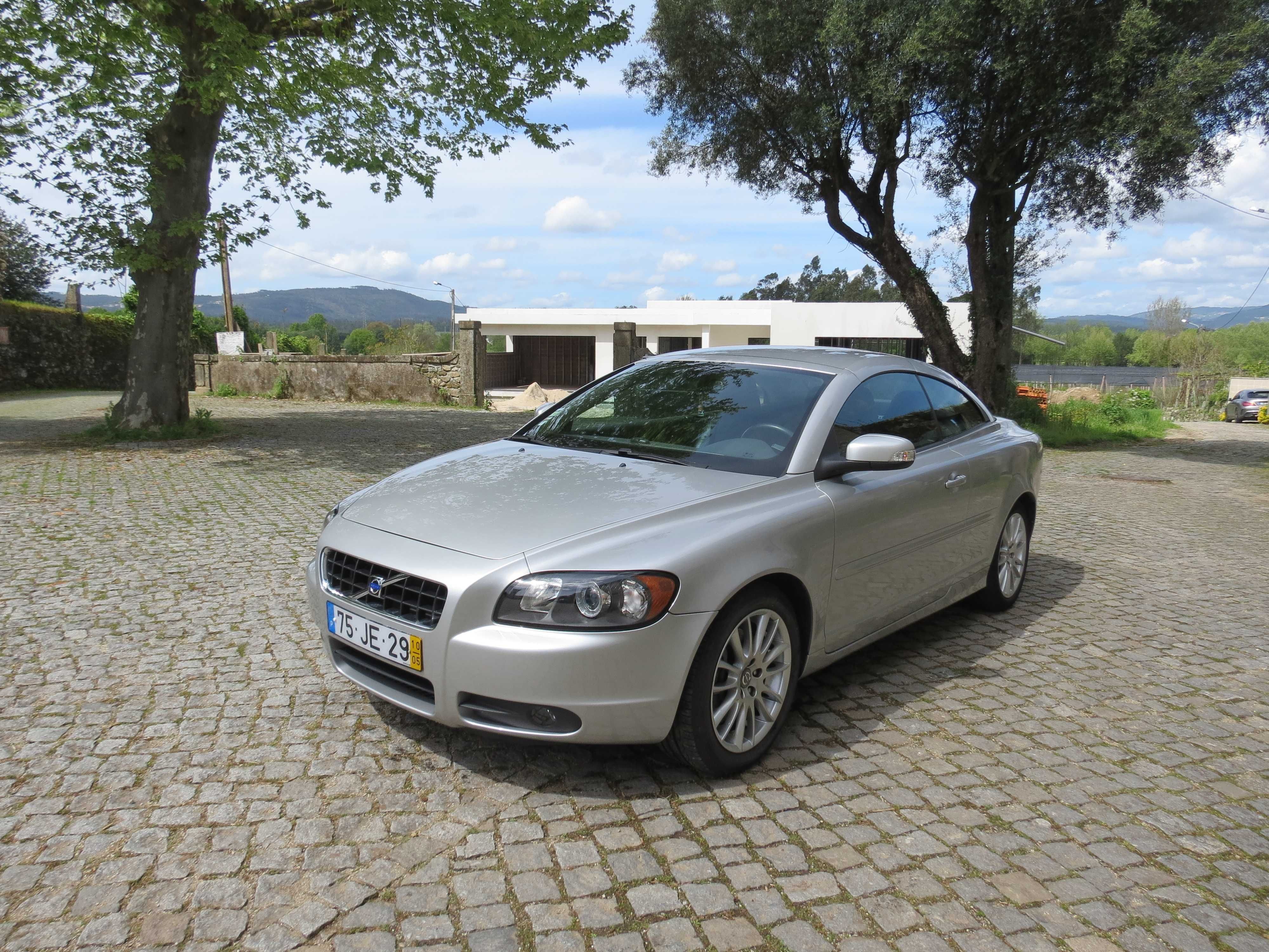 Volvo C70 2.0D caixa manual