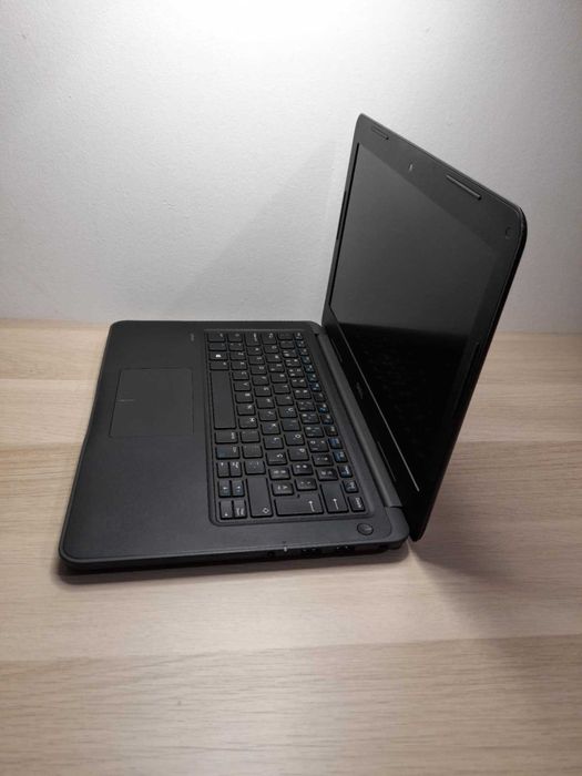 Dell Latitude 3380 - Intel Core i3 / 8Gb / SSD