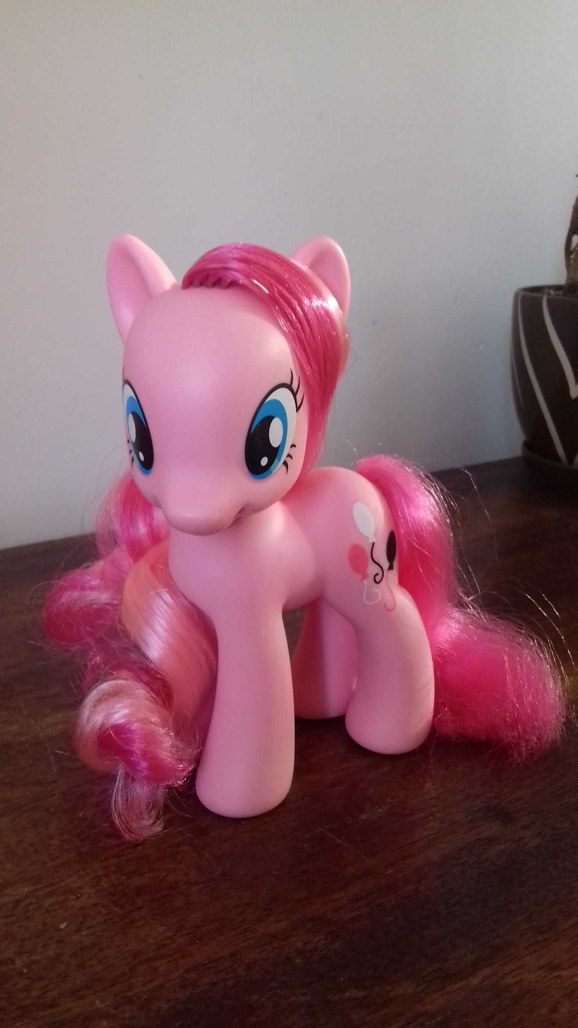 Pinkie Pie Pink & Fabulous Pony Fashion Style