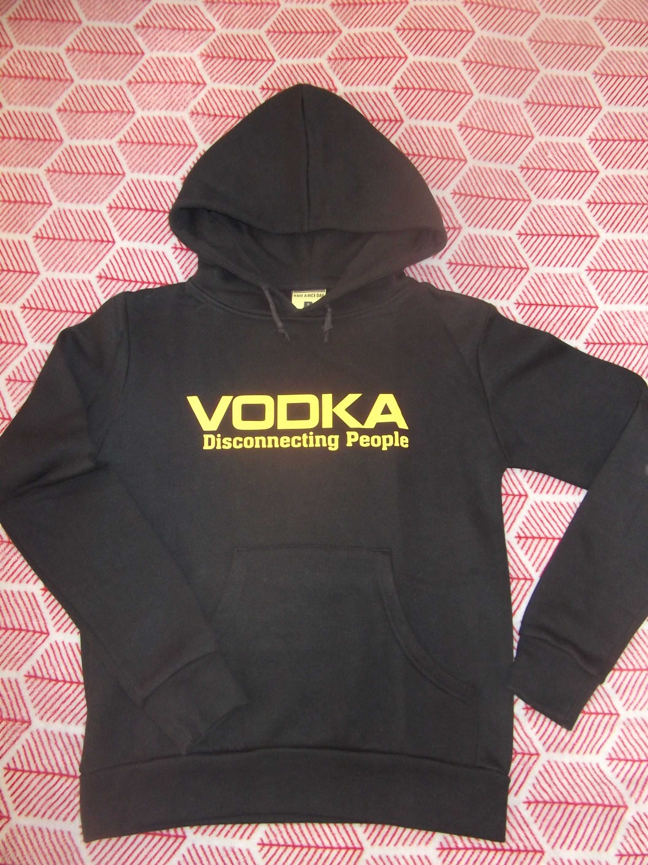 Camisola com capuz preta / Black hoodie sweater – Vodka (XS/S)