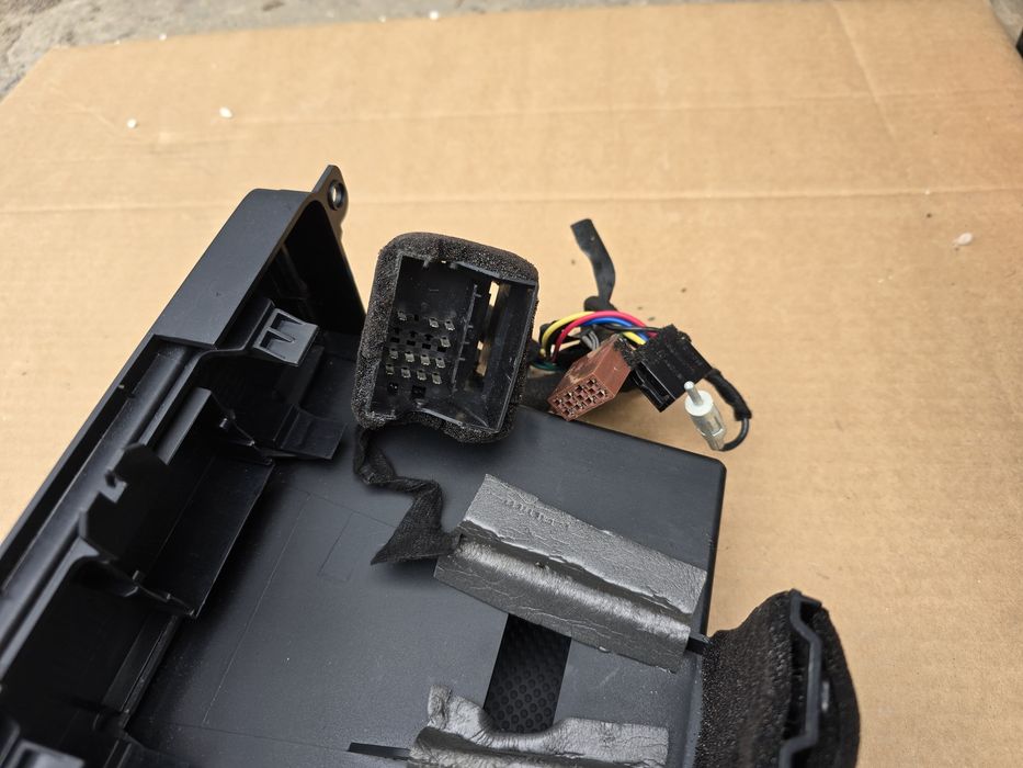 VW  перехідна рамка для магнітоли