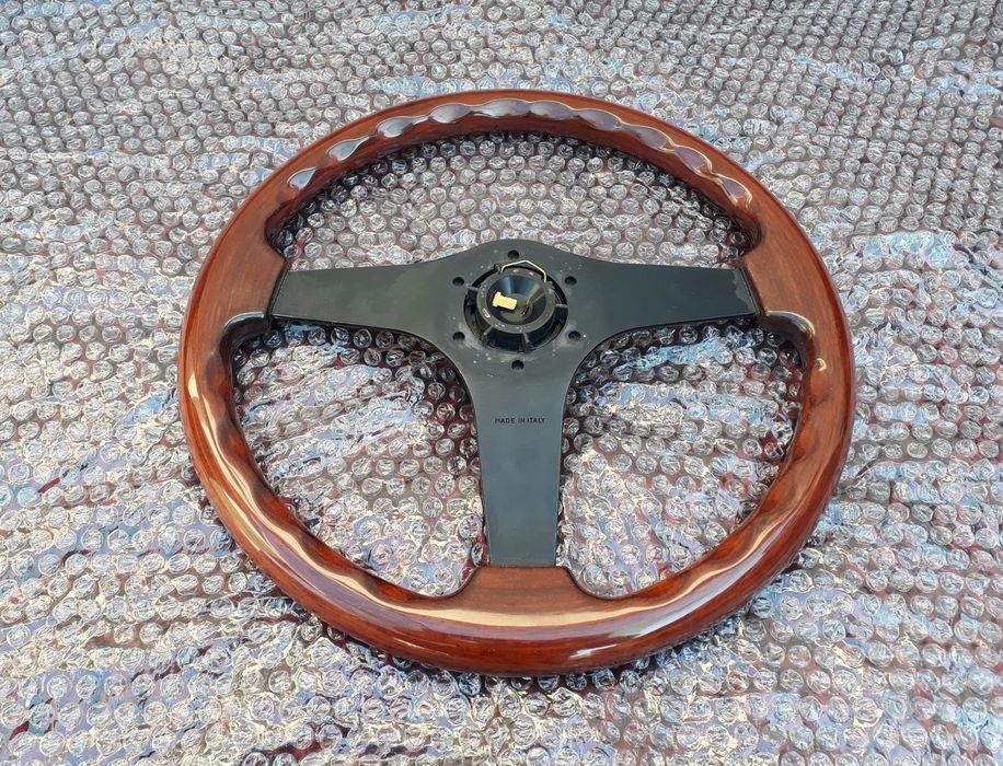 Спорт руль БМВ е28 30 32 34 36 21 23 12 momo nardi audi 80 100 bbs Me