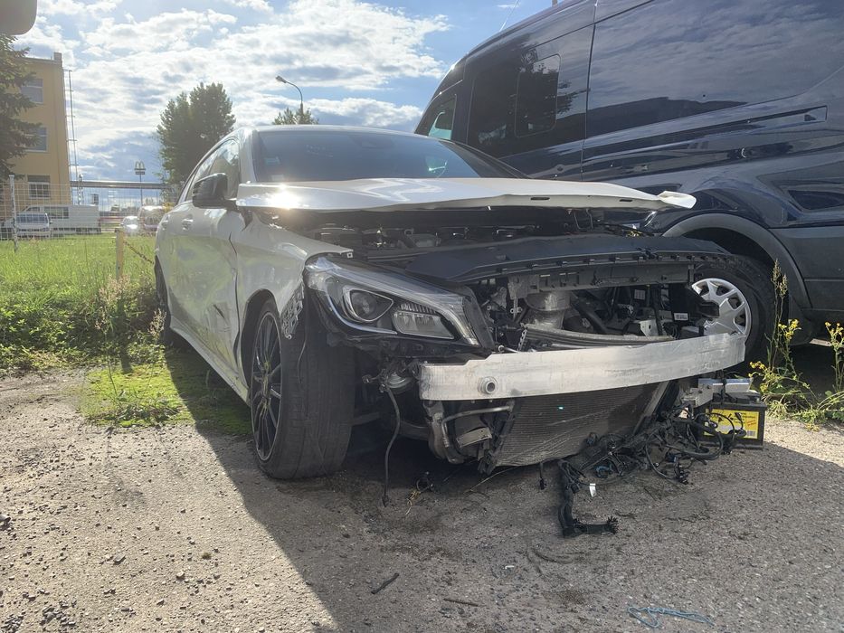 Mercedes CLA 180 Shooting Brake lift pakiet amg