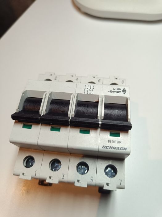 Rozłącznik izolacyjny