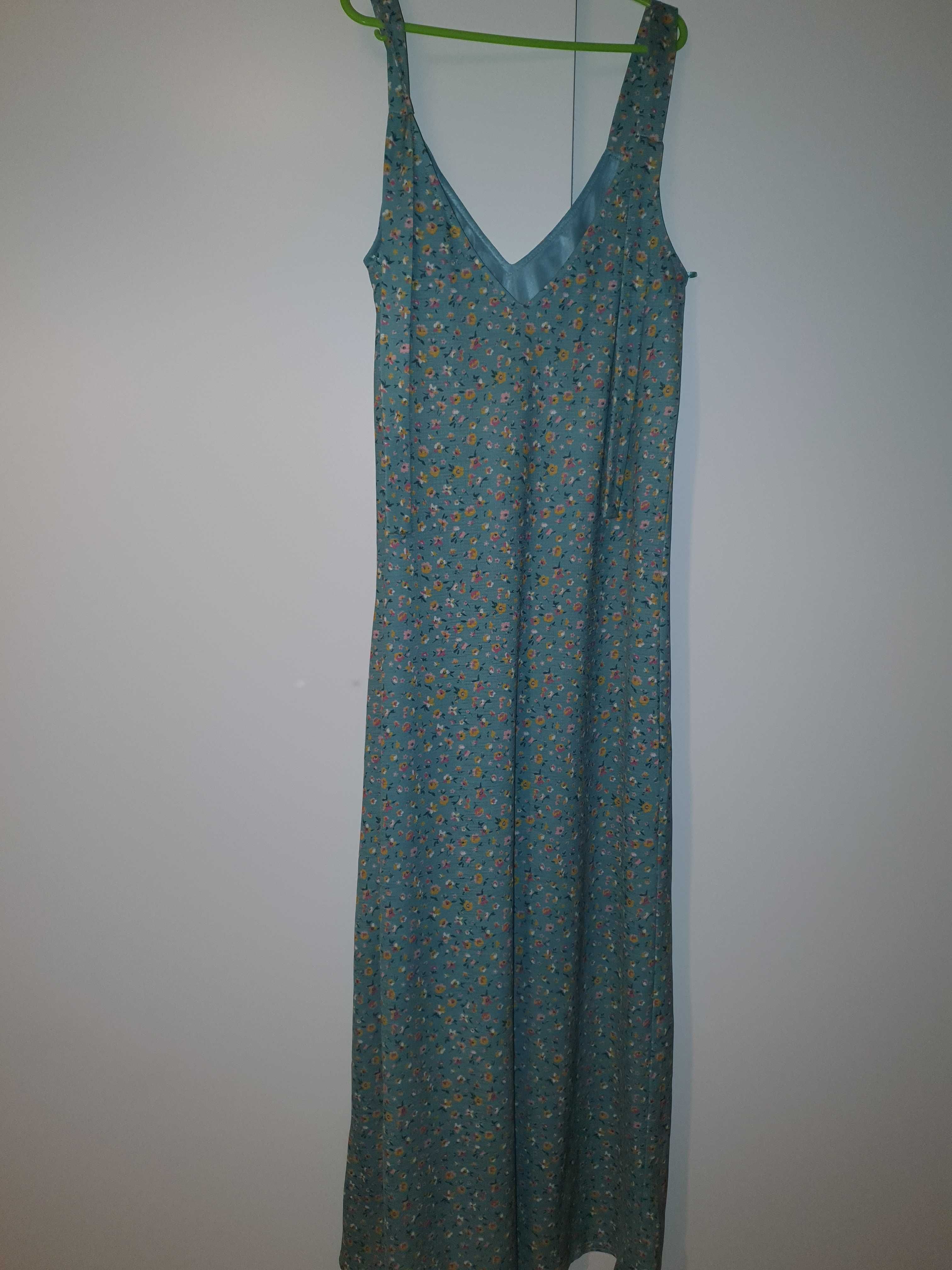 Vestido Floral Pull&Bear Xs