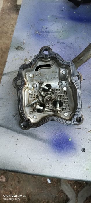 Sprzedam części do Piaggio 300