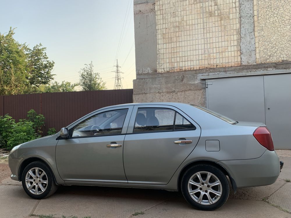 GEELY MK2 2013г пробег 102т км