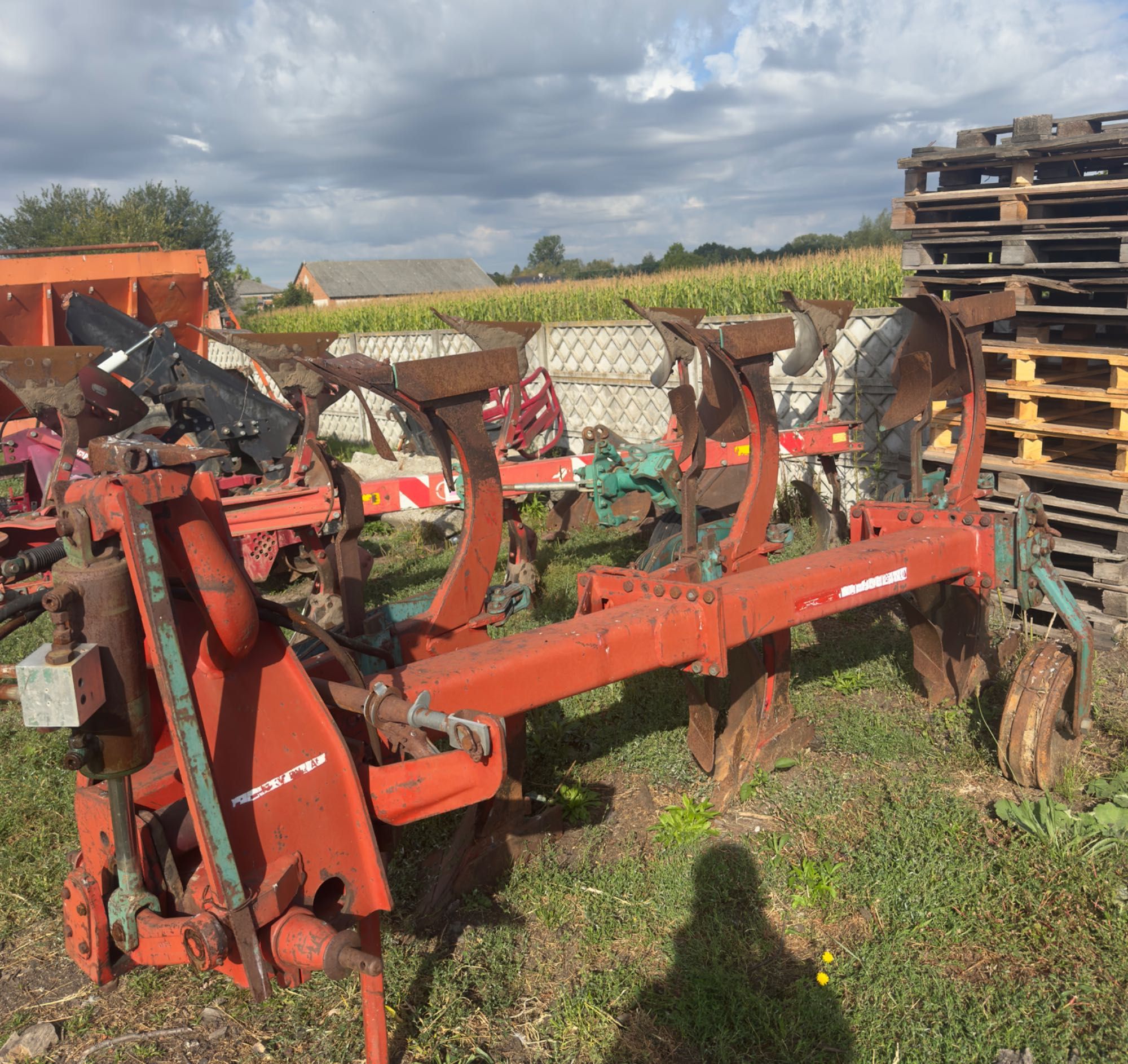 Plug Kverneland,3,resor,overum,kuhn