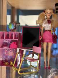 Barbie Princess Charm School BLAIR Doll Classroom Playset Mattel