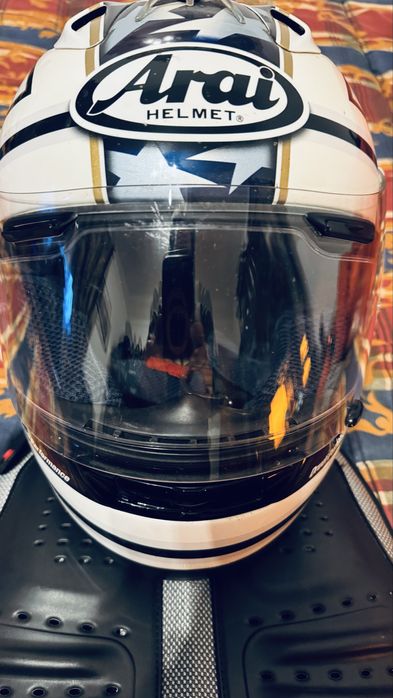 Capacete ARAI RX-7 Corsair